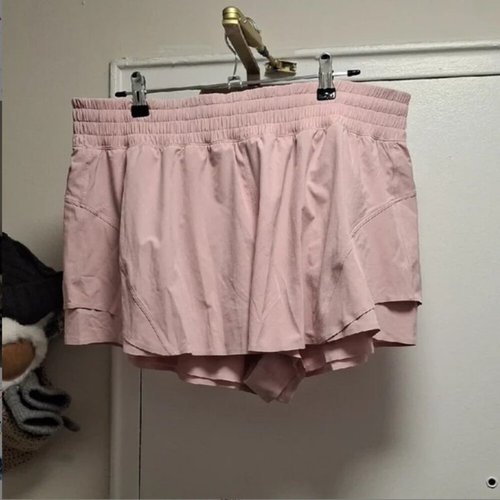 Lululemon Shake It Out High-Rise 2.5” Shorts Pink Pear XL - Picture 10 of 12
